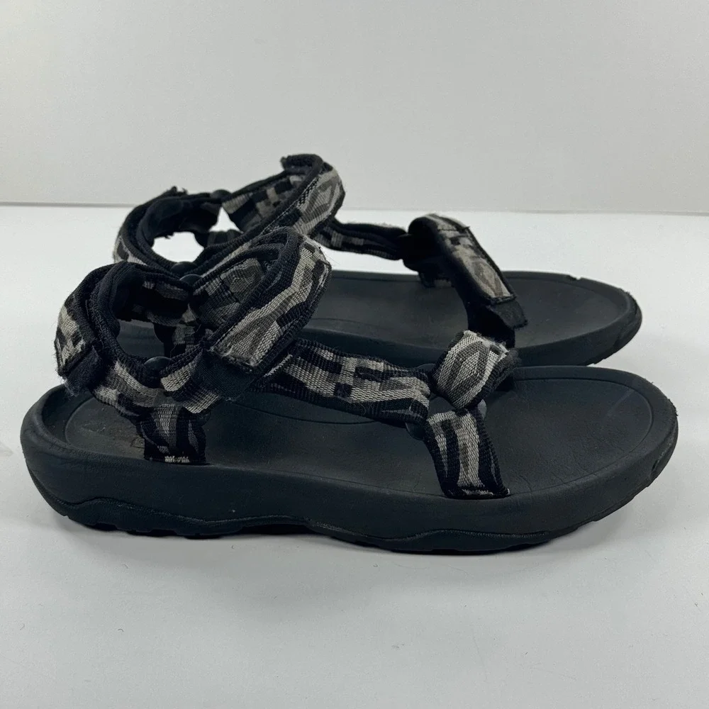 Teva Hurricane XLT2 Kids Sandals Black Grey Geometric S/N 1019390Y Size 2 US‎